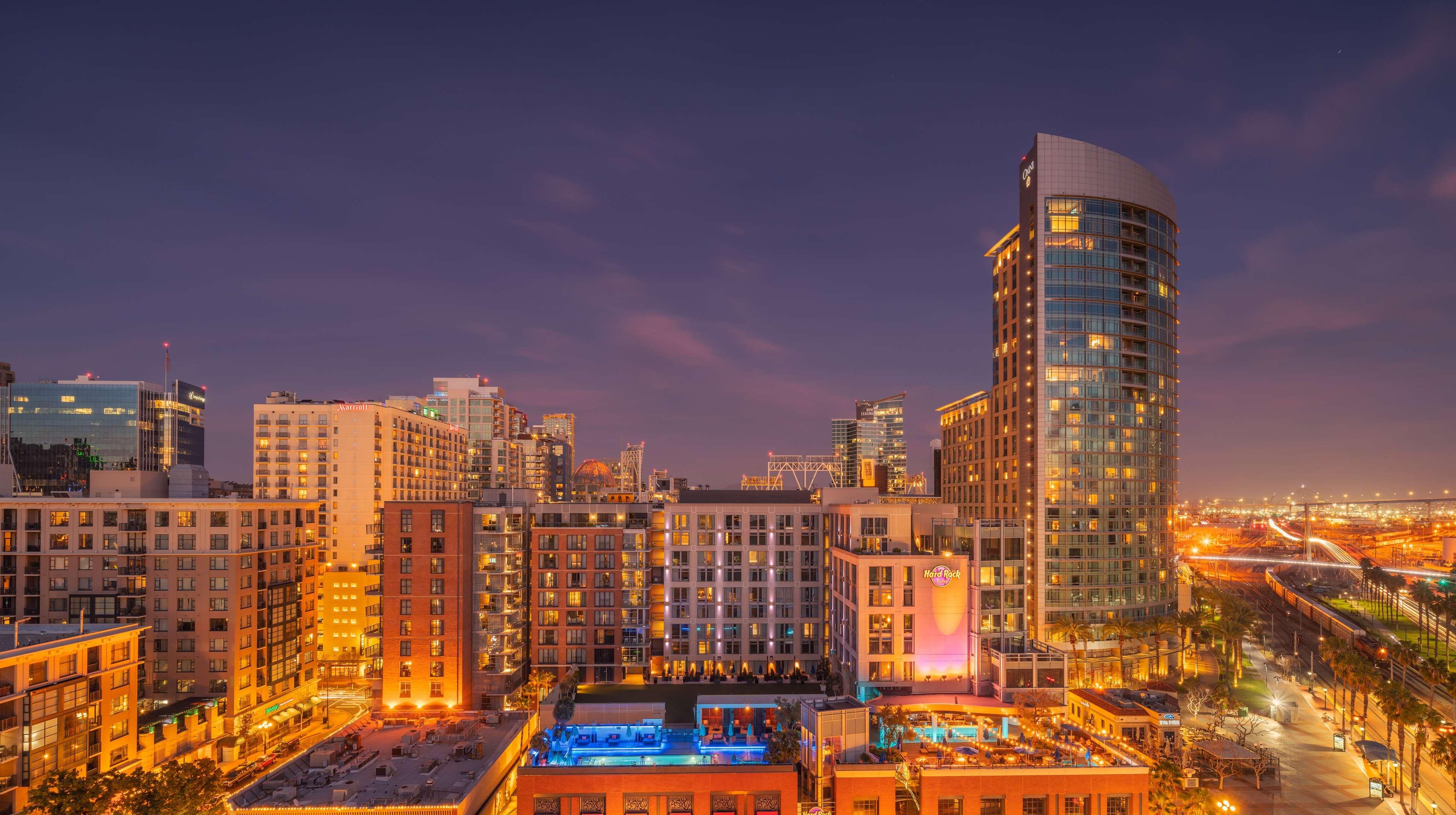 Hilton San Diego Gaslamp Quarter Buitenkant foto