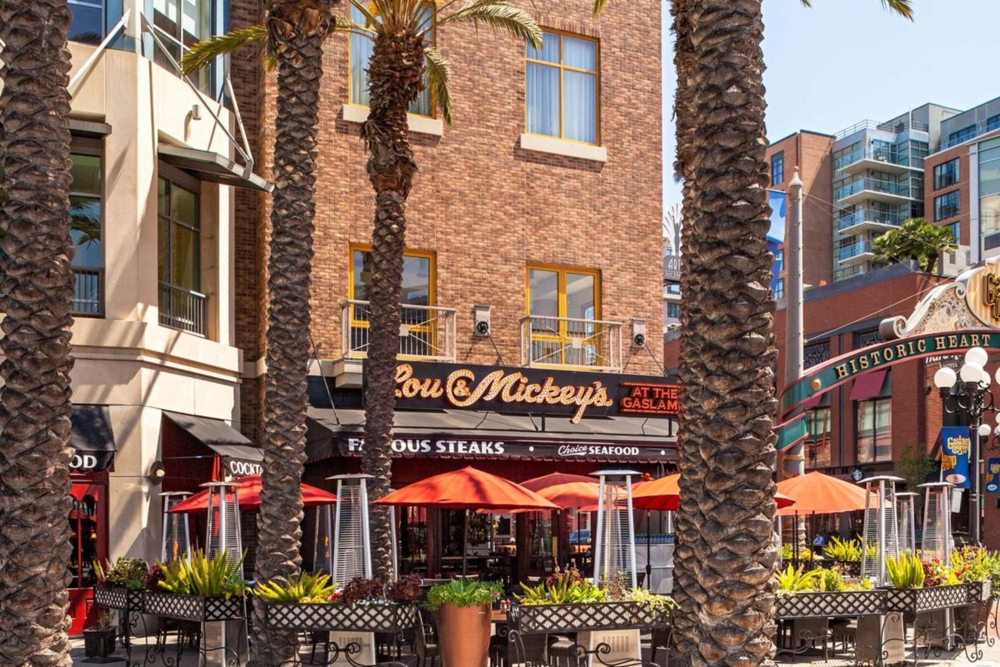 Hilton San Diego Gaslamp Quarter Buitenkant foto
